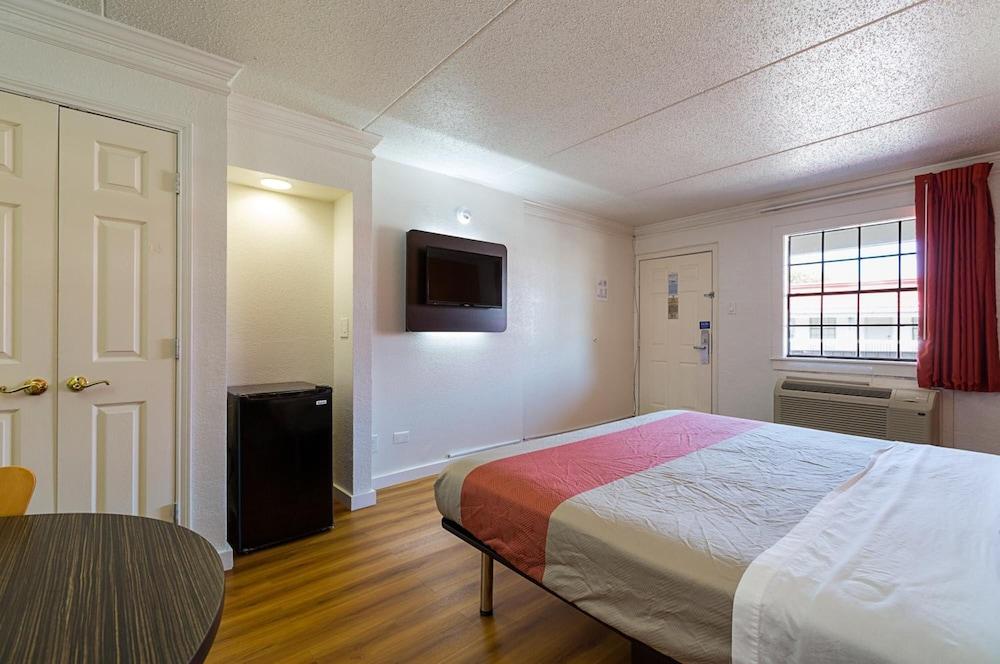 Motel 6-Kirkland, Wa - North Kirkland Ngoại thất bức ảnh