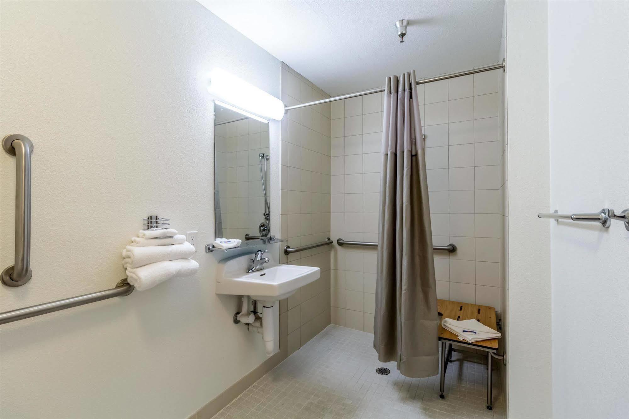 Motel 6-Kirkland, Wa - North Kirkland Ngoại thất bức ảnh